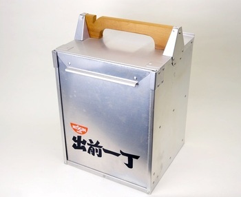 出前一丁のおかもちを買取いたしました。