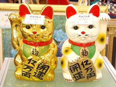 招き猫の貯金箱