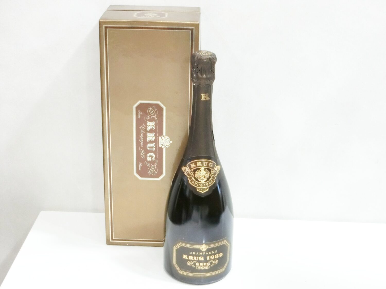 お酒買取 津山市でウィスキー、ブランデー、焼酎などのお酒を買取に出すなら質屋の中島へお任せください！KRUG 1989買取ました！　真庭　美作　岡山　鳥取　M