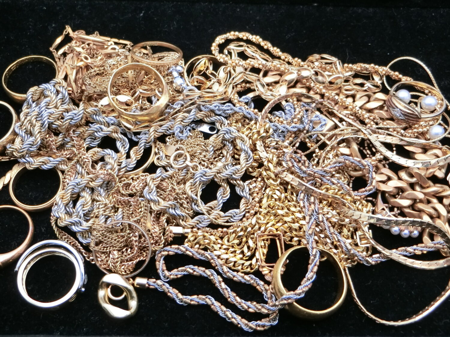 金・プラチナ買取, 金貨買取,金券買取,時計やブランド品の買取・質預かり、津山買取,なら質屋の中島へ！2025年1月27日津山瓦版を見た方の限定価格　M