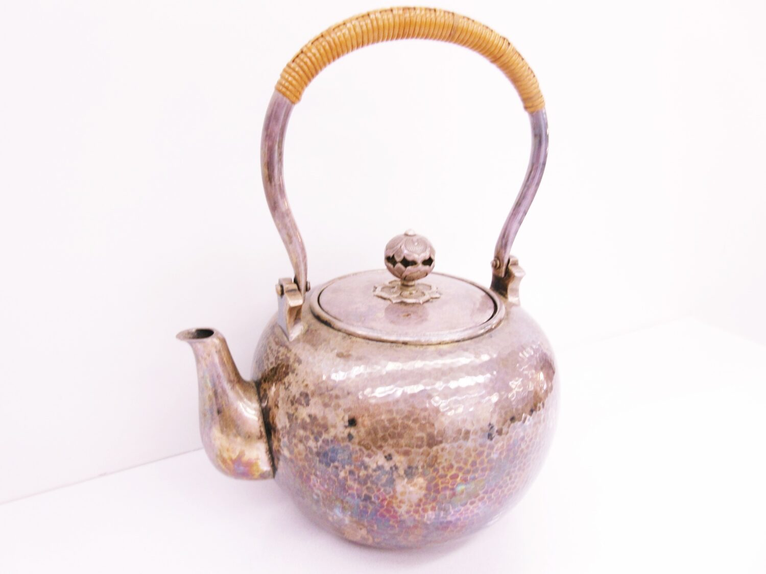 骨董品買取 美術品買取 銀瓶・宝瓶・ぐい吞み・花瓶など買取致します！津山で骨董品や美術品を買取に出すなら質屋の中島へ！　美作　真庭　岡山　M