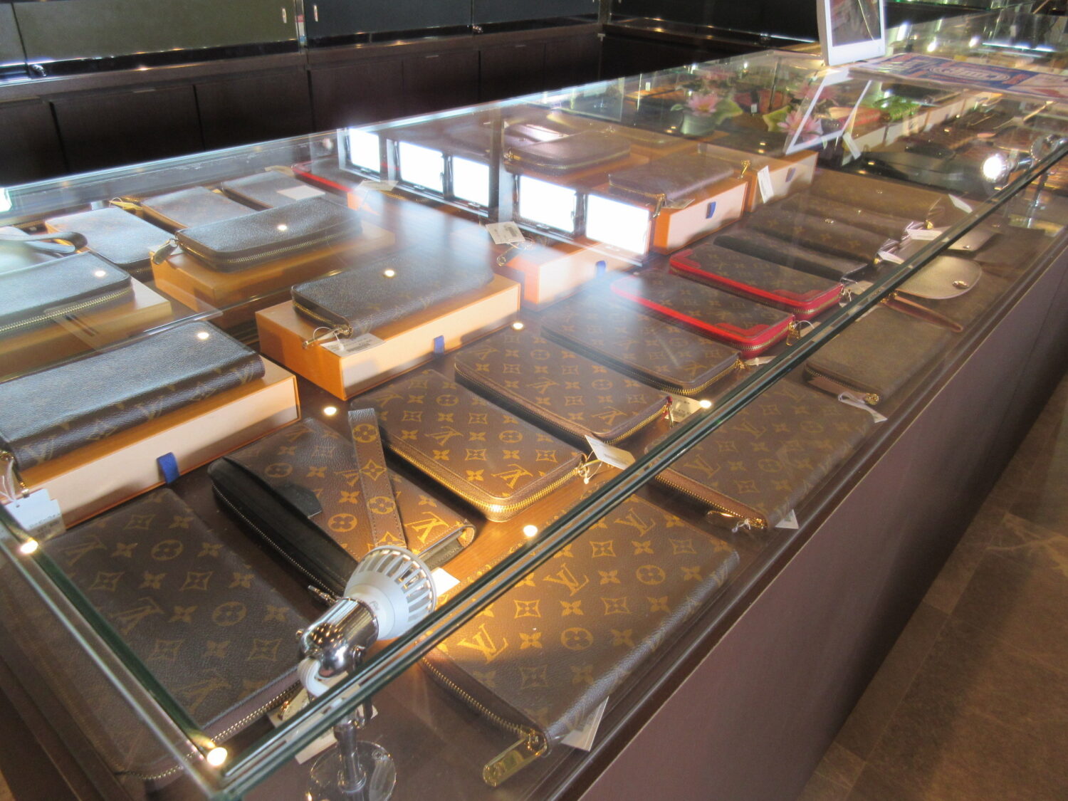 ★LOUIS VUITTON　の財布やバッグ買い取ります！　津山市　質屋の中島　買取　質屋　T