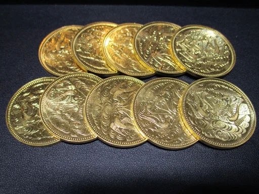 金貨、高価買取いたします！　御即位記念10万円金貨 406,000円買取 など！　瓦版限定キャンペーン　2024年11月27日付　見積無料・手数料無料　津山　真庭　美作　新見　岡山　m