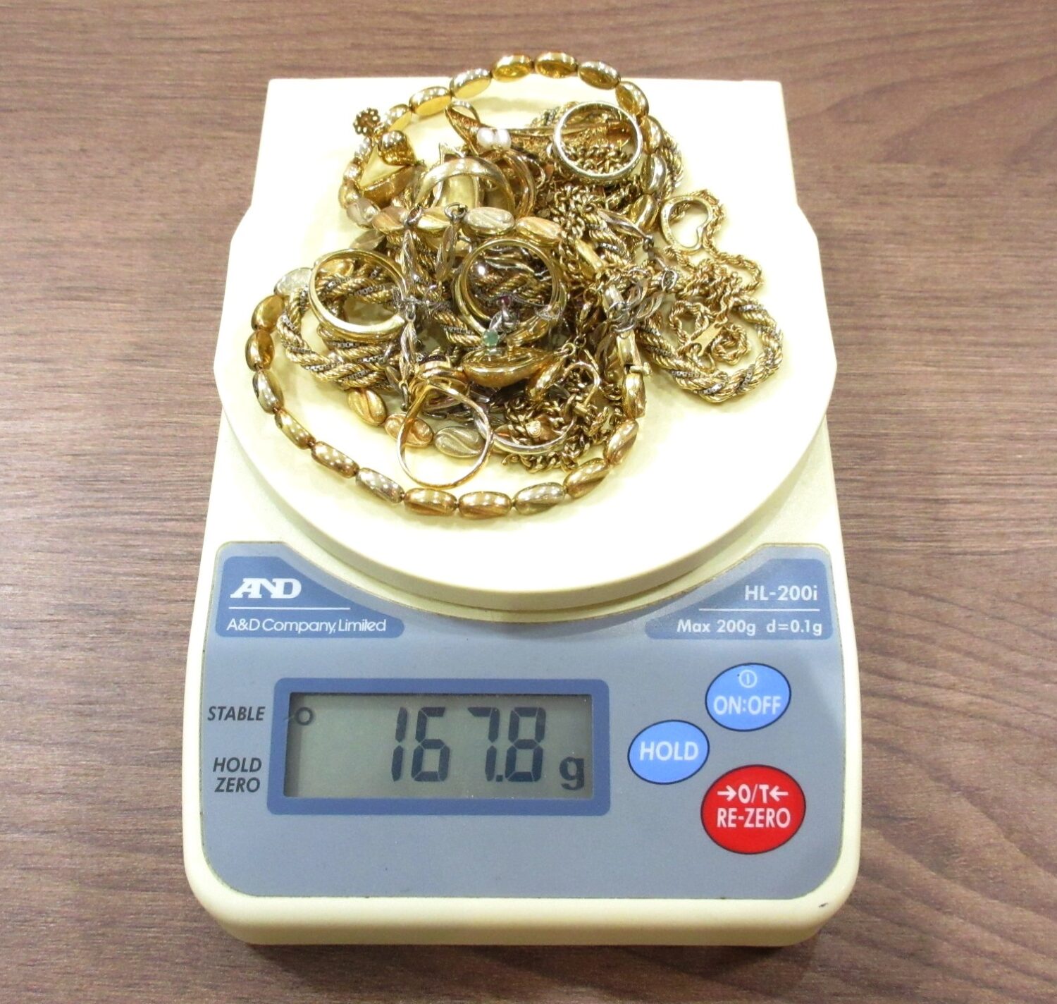★金プラチナ製品の買取り・質預かり致します! 質屋の中島 買取 質預かり 無料査定 ドライブスルー査定 津山市 美作市 真庭市 赤磐市 新見市 岡山市 勝央町 久米南町 奈義町 鏡野町 美咲町 新庄村 西粟倉村 佐用町 智頭町 T