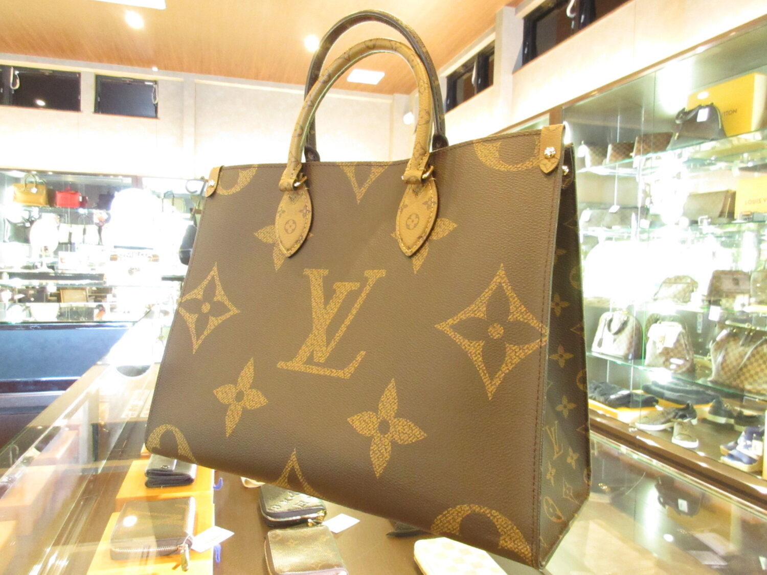 ★人気のルイヴィトン・オンザゴーMMモノグラムジャイアントを買い取りました！　津山市　質屋の中島　買取　質屋　T