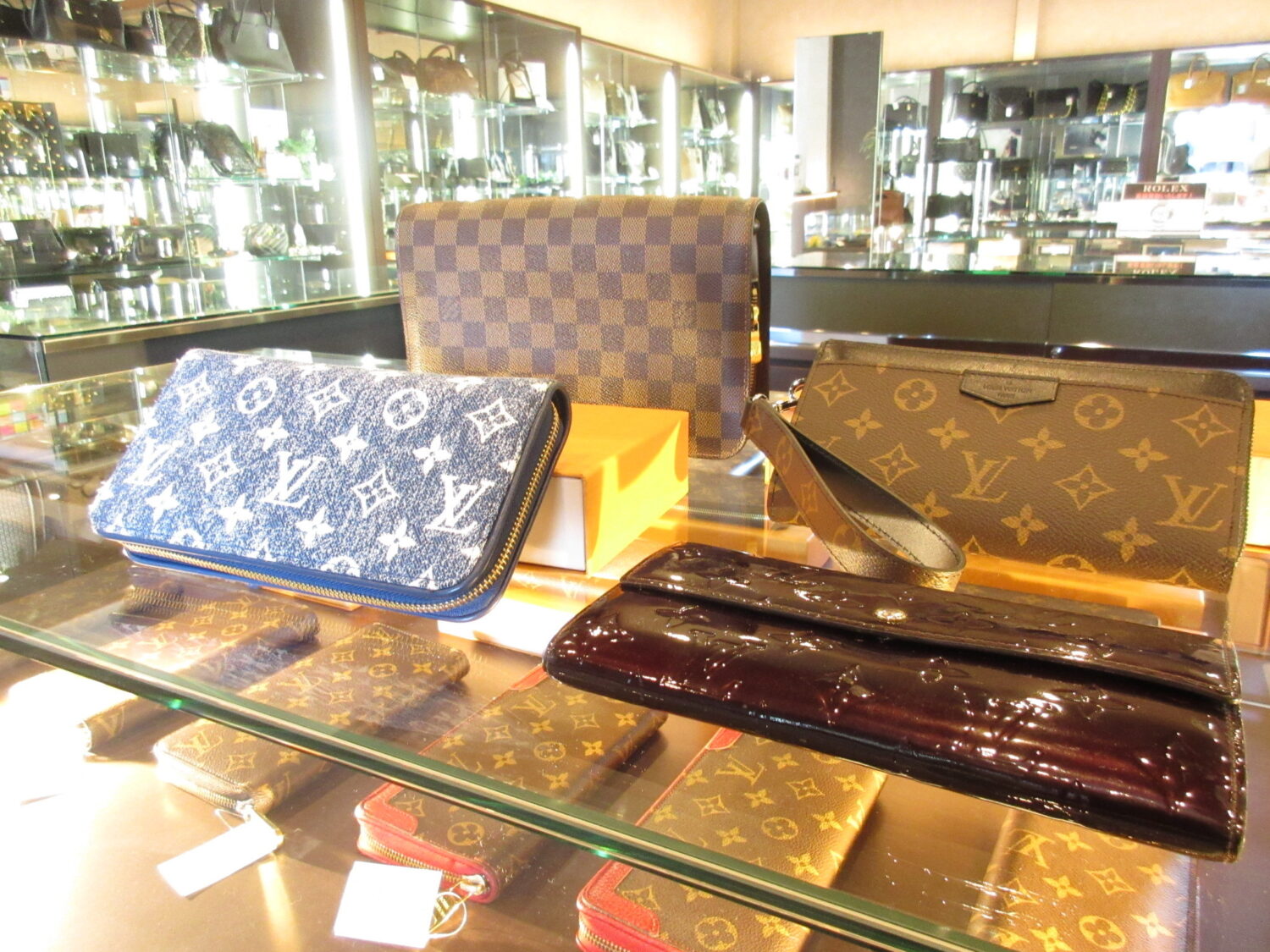 ★LOUIS VOUITTONのバッグや財布を買い取りました！　津山市　質屋の中島　買取　質屋　T