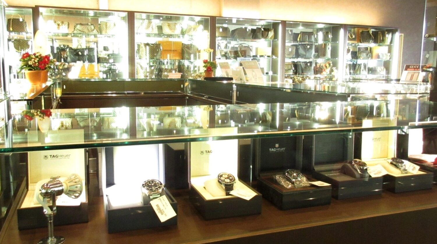 ★腕時計の買取・質預かりを行っております！　津山市　質屋の中島　買取　質屋　T