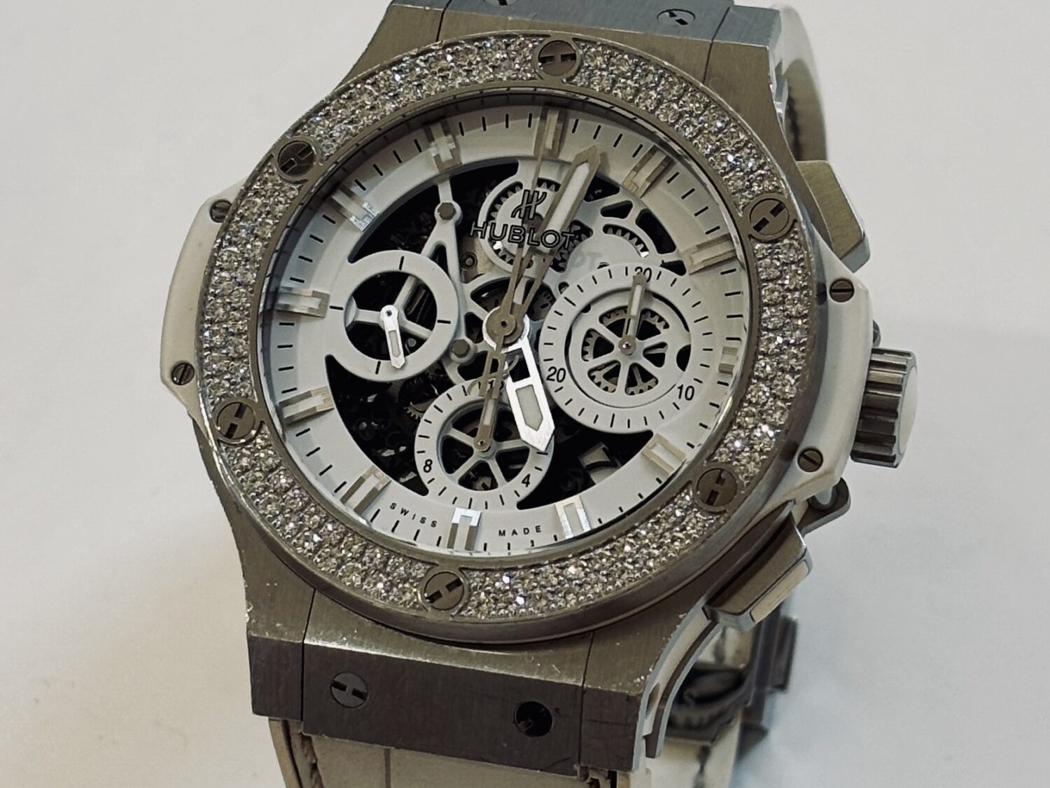 津山でウブロ（HUBLOT）を高く売るには？買取査定のポイントと「手放したくない」方のための質預かりを解説