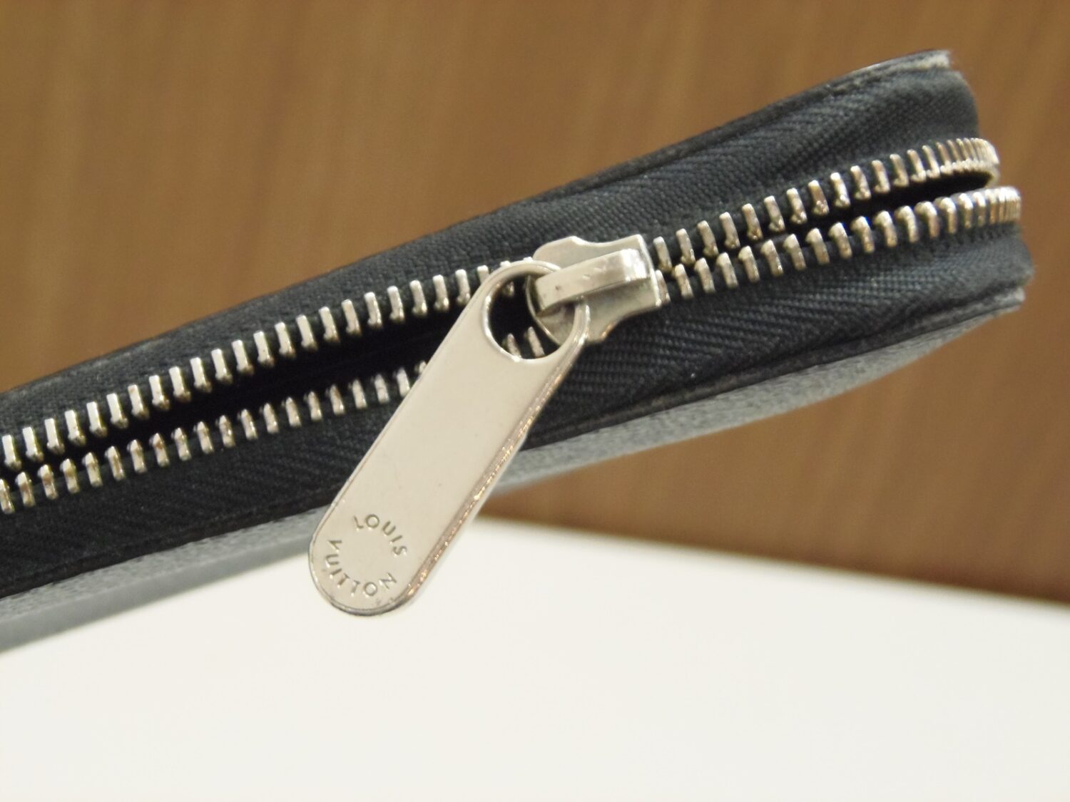 ボロボロになってしまったルイヴィトンのバッグ・財布、買取いたします！　津山市の質屋　見積無料　ドライブスルー買取もしております?　　ｍ