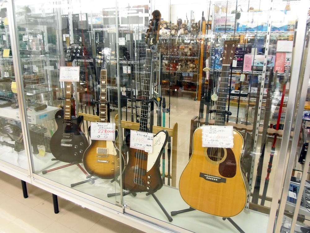 中古 ギター ベース、販売しております?　ｍ　津山市の質屋