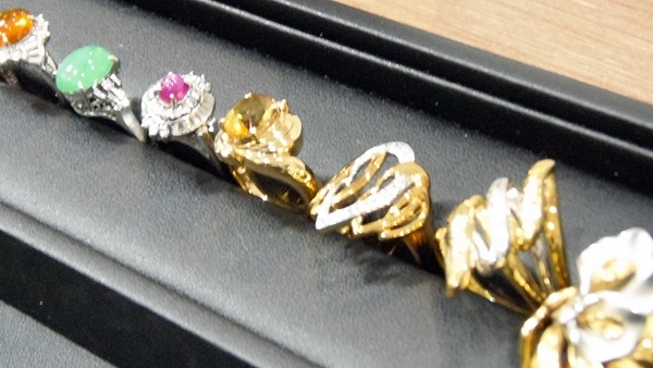 金プラチナ製品・貴金属、高価買取・質預かりいたします！↗↗　ｍ　　津山市の質屋