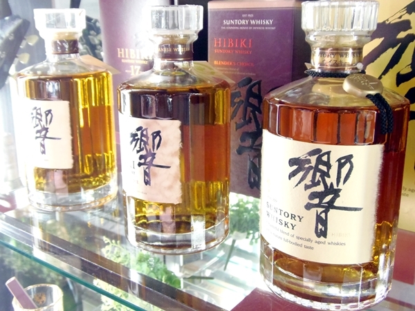サントリー 響 ウイスキー、買取いたします！　津山市の質屋　　ｍ