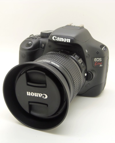 デジタル一眼レフカメラ、買取いたします！?　津山市の質屋　ｍ