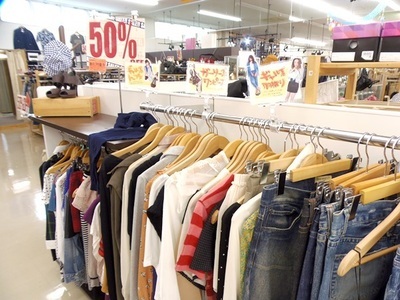 今なら衣料品が50%OFF！　7月31日まで！