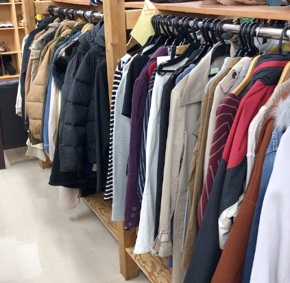 中古衣料品の販売しております！　ｍ